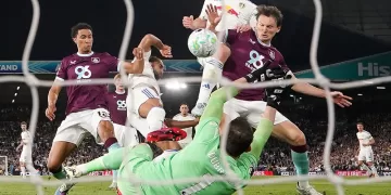 Leeds boost EPL survival hopes