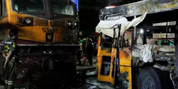 8 dead, 32 injured in Thailand after freight train hits bus