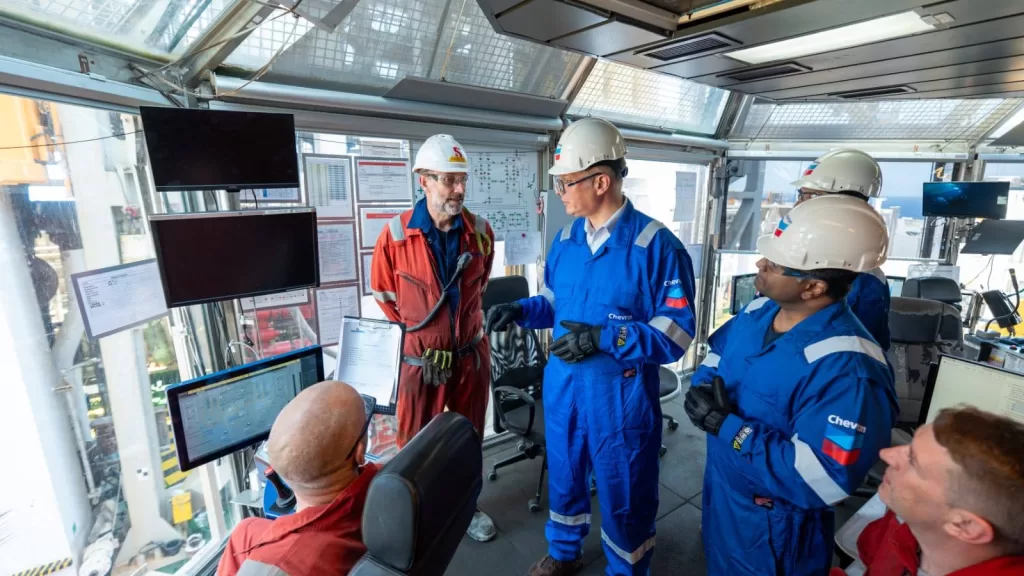 Oil minister attends drilling operations at Nargis gas field in Mediterranean Sea 15 - Egyptian Gazette