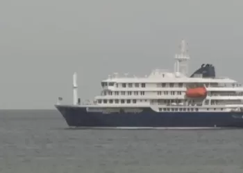 WHO head seeks to reassure Tenerife residents ahead of hantavirus ship’s arrival