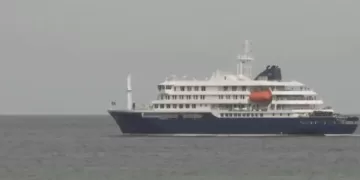 WHO head seeks to reassure Tenerife residents ahead of hantavirus ship’s arrival