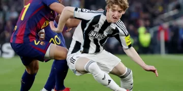 Barcelona closes in on Gordon signing