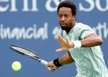 Monfils marks final French Open