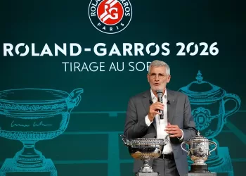 Positive talks calm Roland Garros dispute