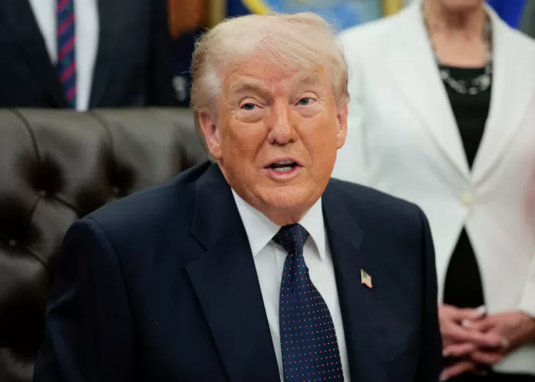 Trump says Iran "should wave the white flag of surrender" 10 - Egyptian Gazette