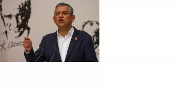 Ousted Turkish opposition leader calls for party congress in 40 days