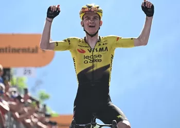 Vingegaard nears Giro triumph