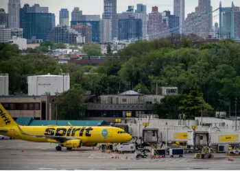 Airlines scramble to help stranded Spirit passengers