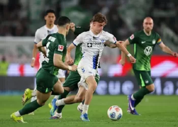Wolfsburg slips closer to Bundesliga exit