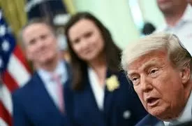Trump pressures US Supreme Court to rule for him on citizenship