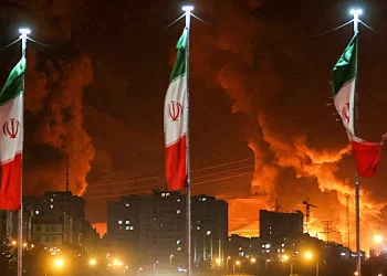 Fragile ceasefire holds as US awaits Iran response