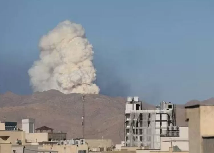 US, Iran exchange strikes as Hormuz deal hopes falter 12 - Egyptian Gazette