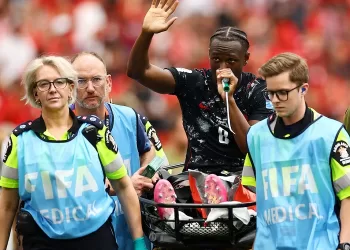 Kone undergoes surgery on broken leg