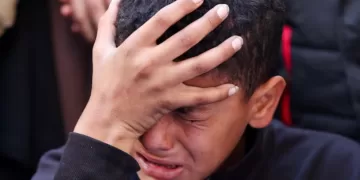 Israeli fire kills 6 in Gaza