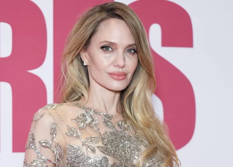 Angelina Jolie confronts cancer fear in 'Couture' 12 - Egyptian Gazette