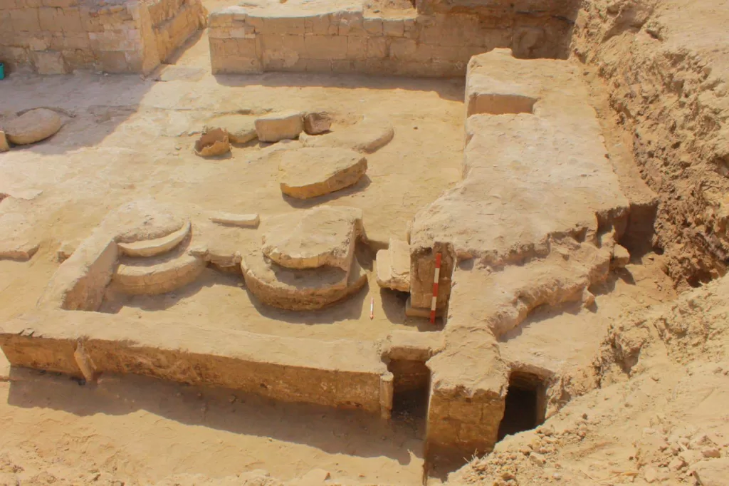 Egyptian archaeologists uncover secrets of Oasis Temple 18 - Egyptian Gazette