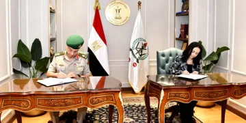 Armed Forces sign co-operation protocols with Social Solidarity Ministry, Cairo University