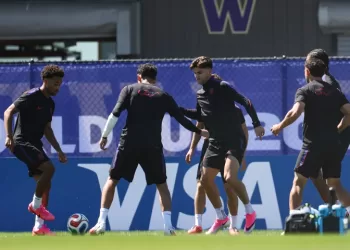 USA, Australia eye World Cup knockouts