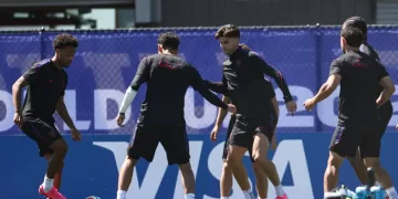 USA, Australia eye World Cup knockouts