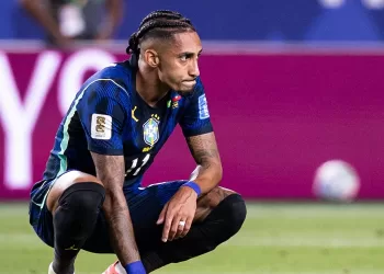 Brazil’s Raphinha faces injury treatment