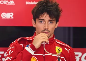 Leclerc turns down rival moves