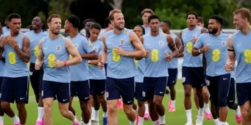 Kane praises England prep at W. Cup camp