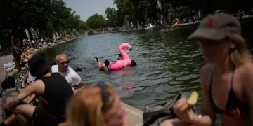 Europe issues health alerts as heat wave intensifies 1 - Egyptian Gazette Europe heat