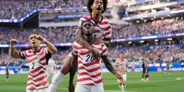 USA crush Paraguay 4-1 in statement victory
