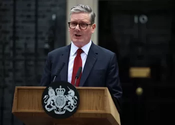 Starmer refuses to step down