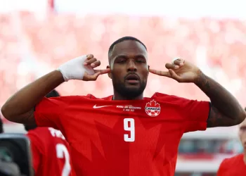Larin grabs 1-1 draw for Canada against Bosnia in World Cup opener