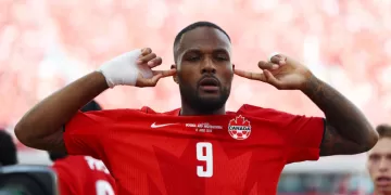 Larin grabs 1-1 draw for Canada against Bosnia in World Cup opener