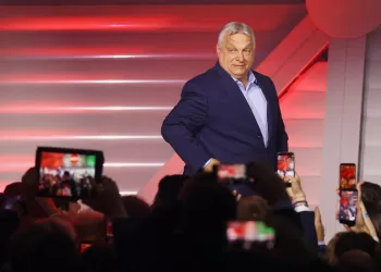 Hungarian parliament rules out Orban return