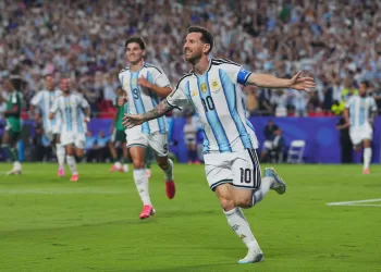 Messi equals World Cup scoring record as Argentina beat Algeria
