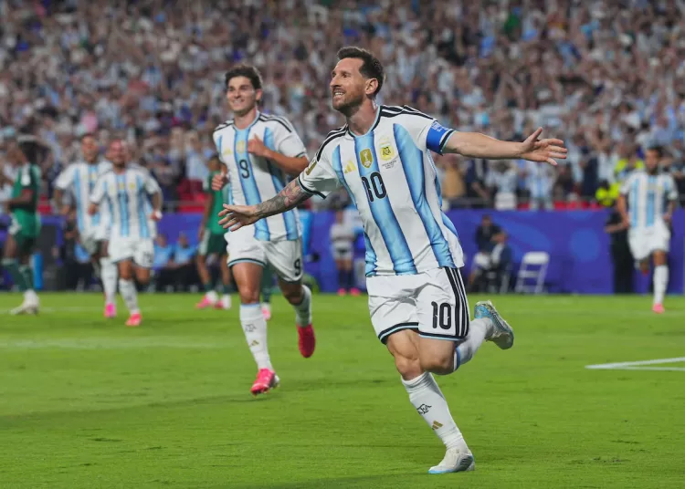 Messi equals World Cup scoring record as Argentina beat Algeria 12 - Egyptian Gazette