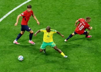 South Africa snatches late draw against Czechs
