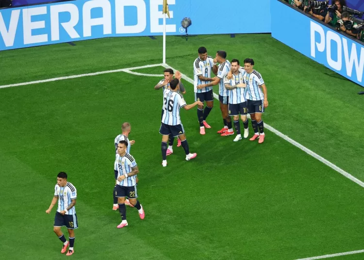 Milestone Messi sends Argentina to World Cup knockout stage 12 - Egyptian Gazette