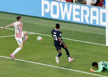 Budimir gives Croatia 1-0 win to eliminate Panama
