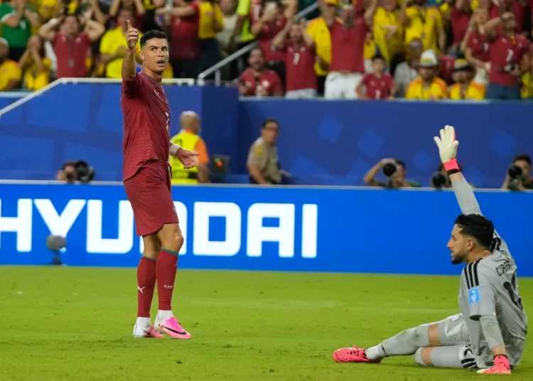 Colombia wins Group K after 0-0 draw with Portugal 12 - Egyptian Gazette