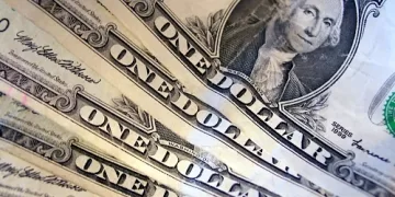 US dollar retreats as Iran‑Israel pause calms markets