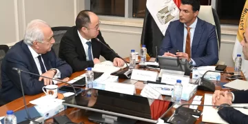 ‘Egypt keen to expand industrial projects nationwide’