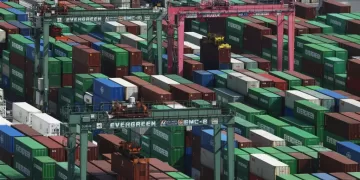 Japan’s exports jump 17% in May, but it logs deficit as imports surge 1 - Egyptian Gazette Japan’s exports jump 17% in May, but it logs deficit as imports surge