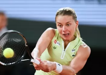 Roland Garros star crashes out at Wimbledon