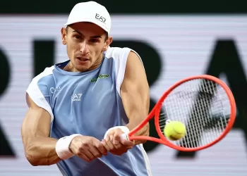 Arnaldi seals epic Roland Garros win
