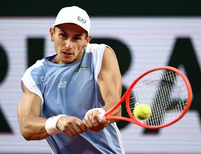 Arnaldi seals epic Roland Garros win 13 - Egyptian Gazette Arnaldi seals epic Roland Garros win 12 - Egyptian Gazette