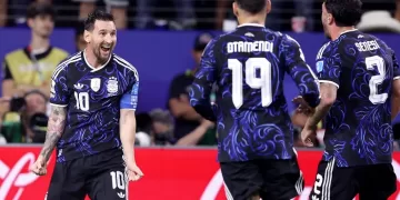 Messi fires Argentina into WC last 32