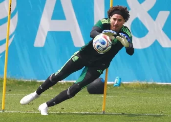 Mexican keeper targets 6th W. Cup