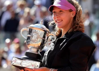 Mirra grabs 1st Grand Slam title