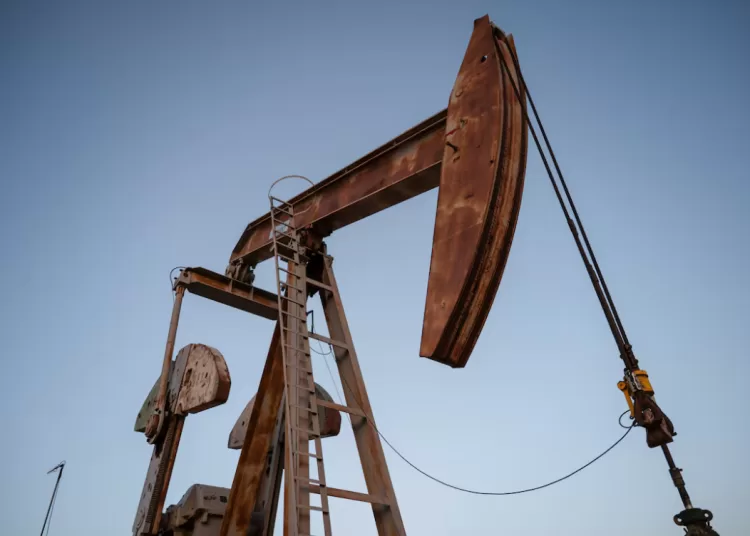Oil prices climb more than $4 after Israeli strikes on Iran and Lebanon 12 - Egyptian Gazette