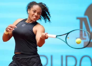 Robin reaches Wimbledon warm-up final
