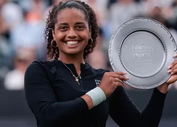 Robin seals 1st WTA trophy